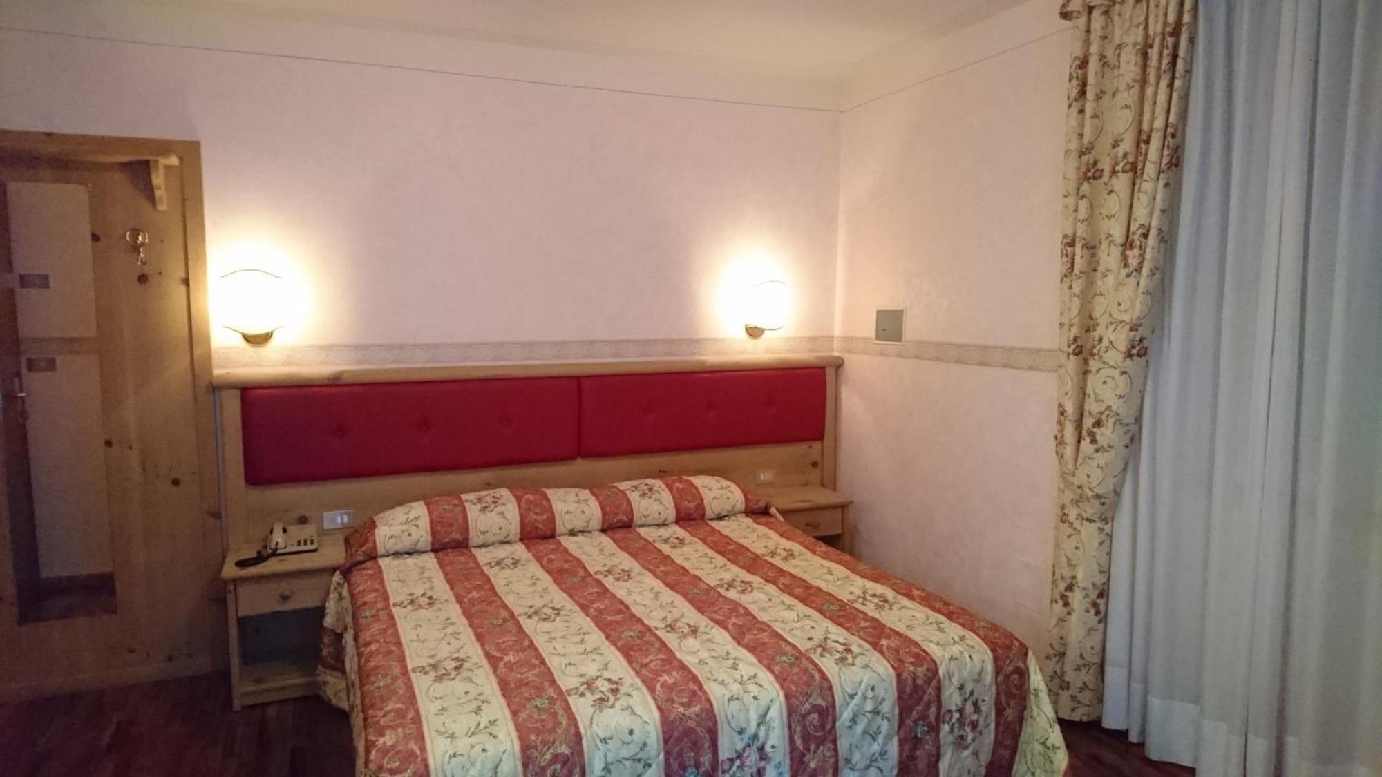 Albergo Stella Alpina Molveno Exterior photo